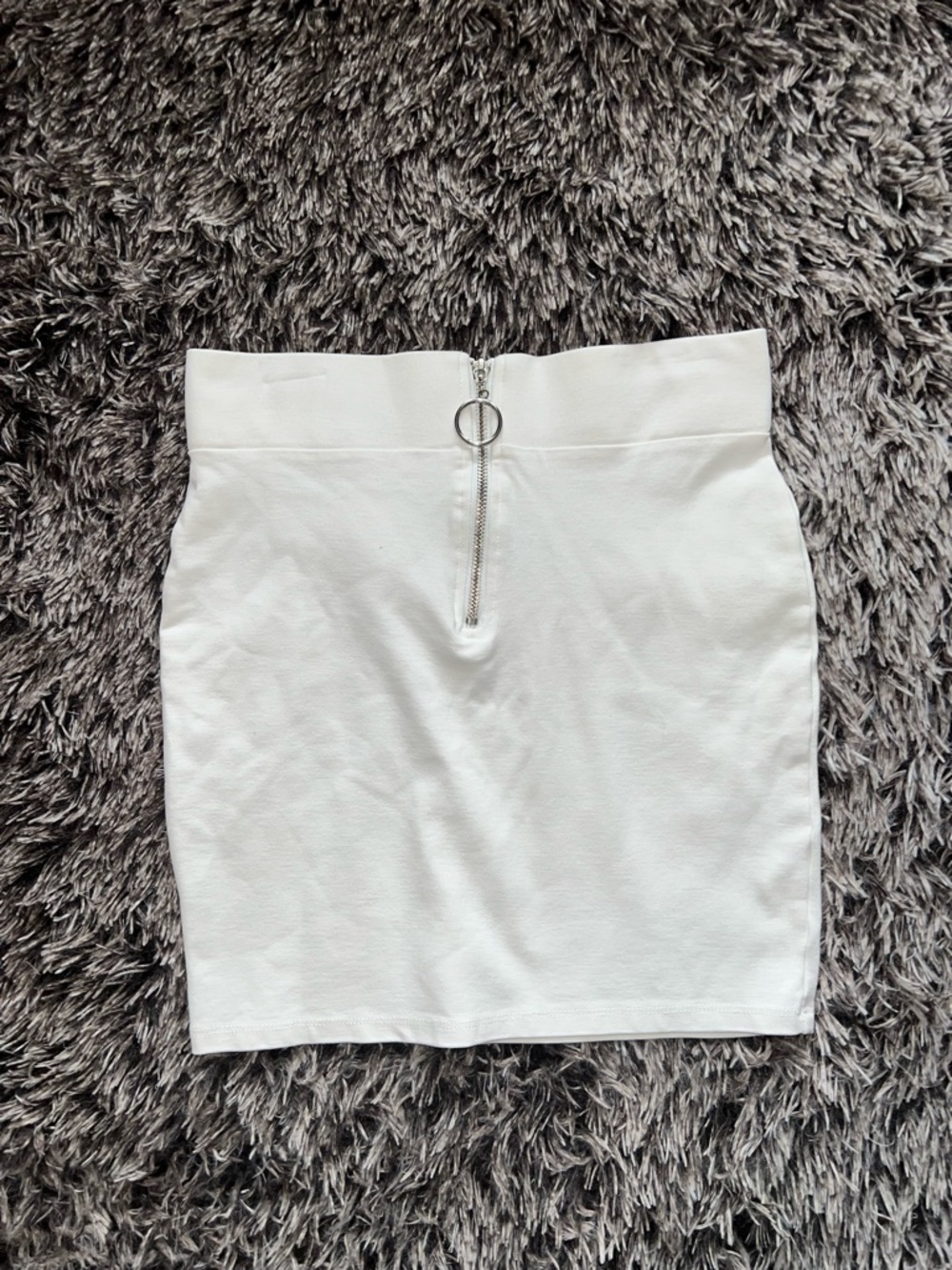 Revamped White Zip-Front Pencil Mini Skirt